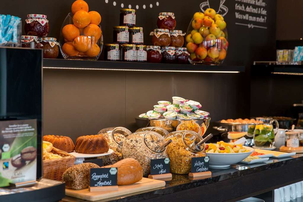 Motel One Stuttgart-Bad Cannstatt Restoran gambar